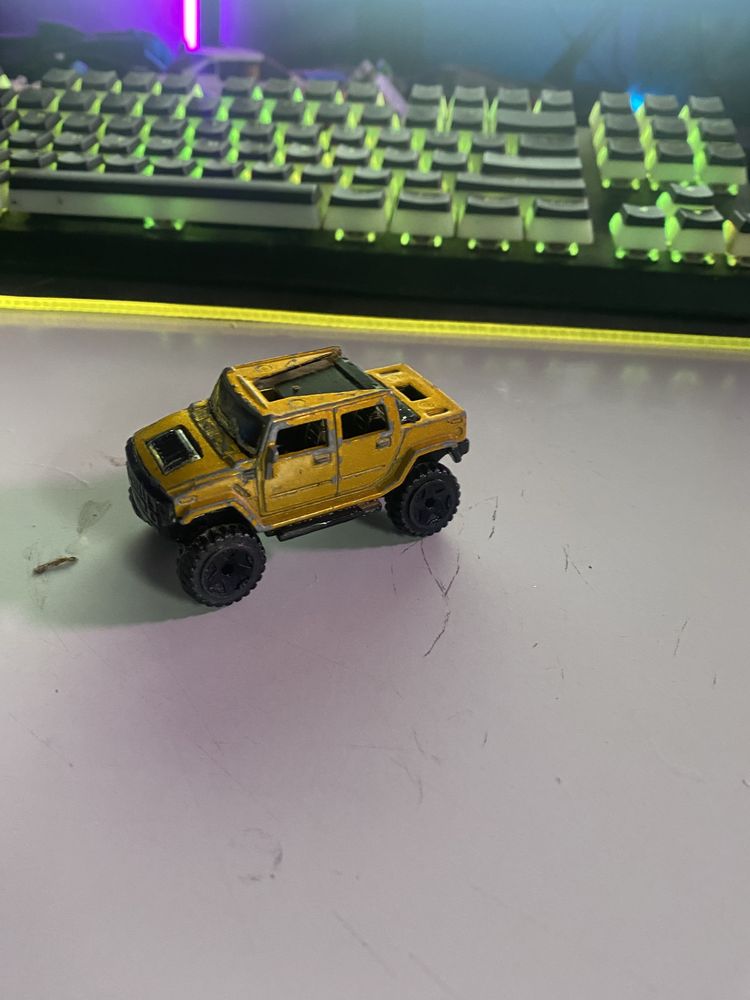 Resorak Hot Wheels hammer h2 tm gm złoty