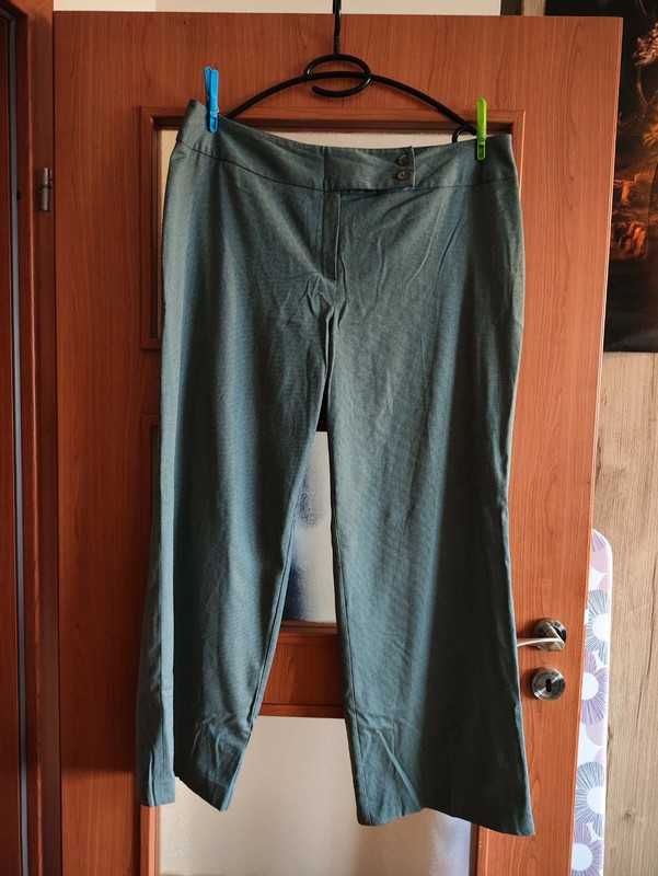 Materiałowe spodnie w drobną kratkę plus size Next