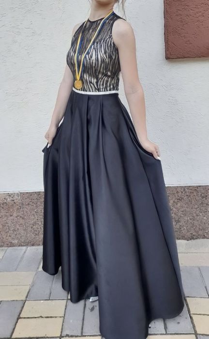 Вечірня випускна сукня, атласна чорна сукня розмір м