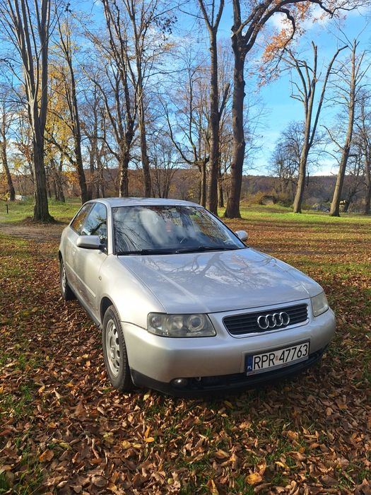 Audi A3 1.6 Benzyna