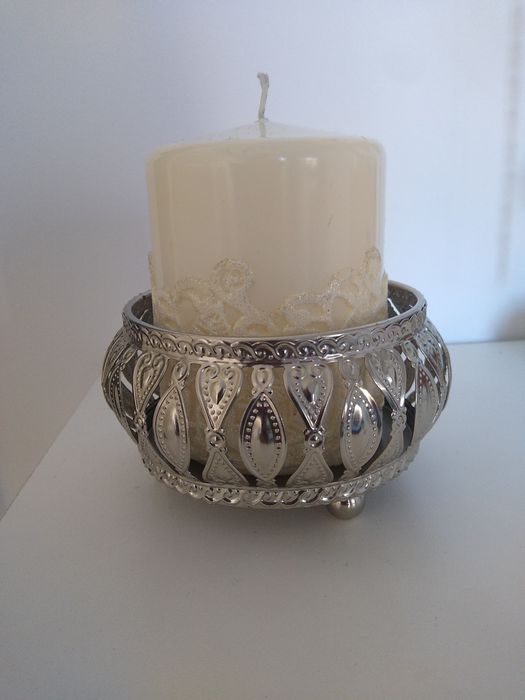 Świeczniki metalowe, kolor srebrny