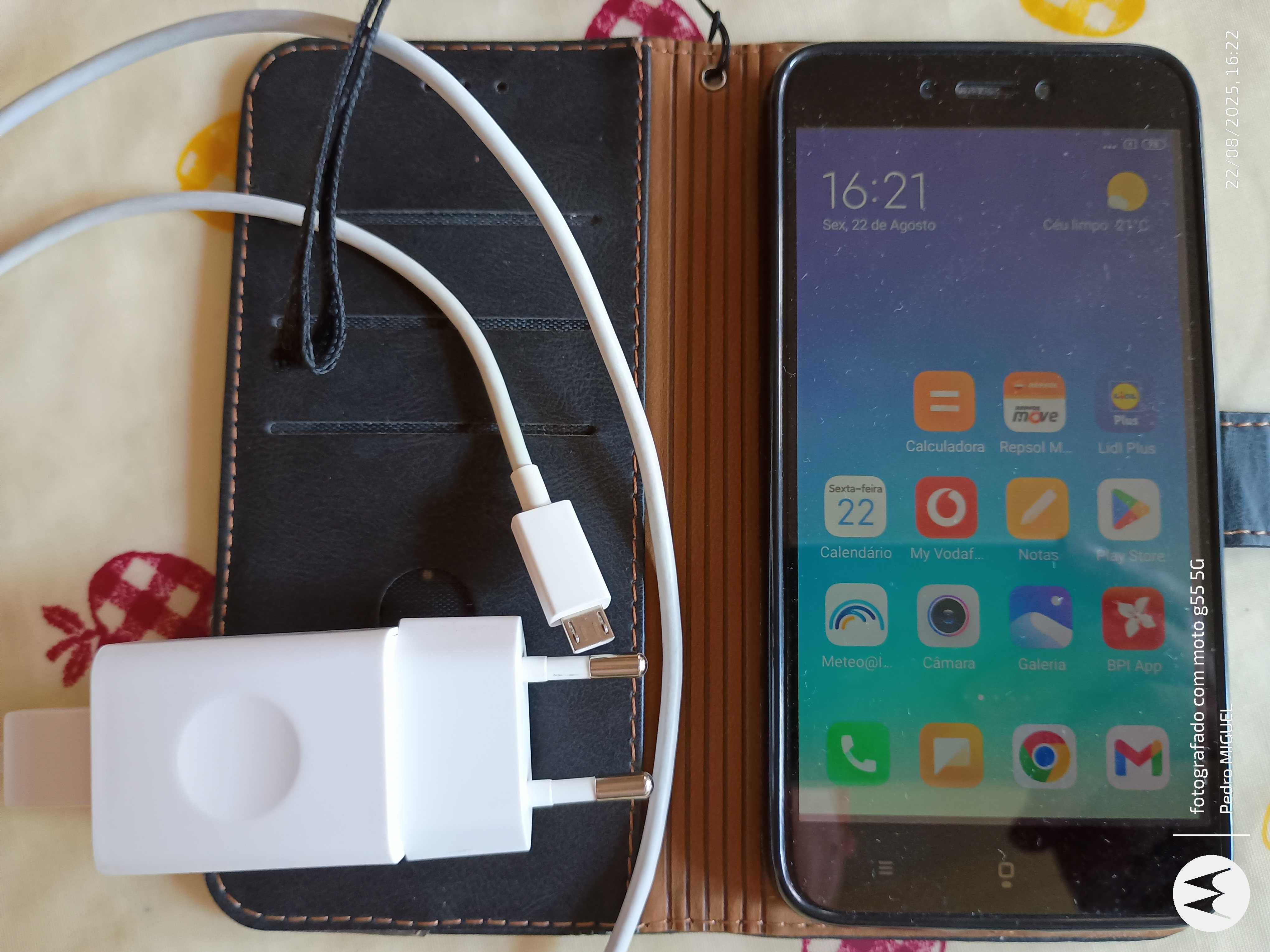 Xiaomi Redmi 5A + Carregador c/ cabo + Capa livro