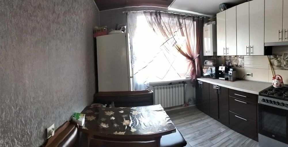 3х кв.  69кв.м.  у с.Бугрин, ремонт, окремий вхід, 35хв. від Рівного