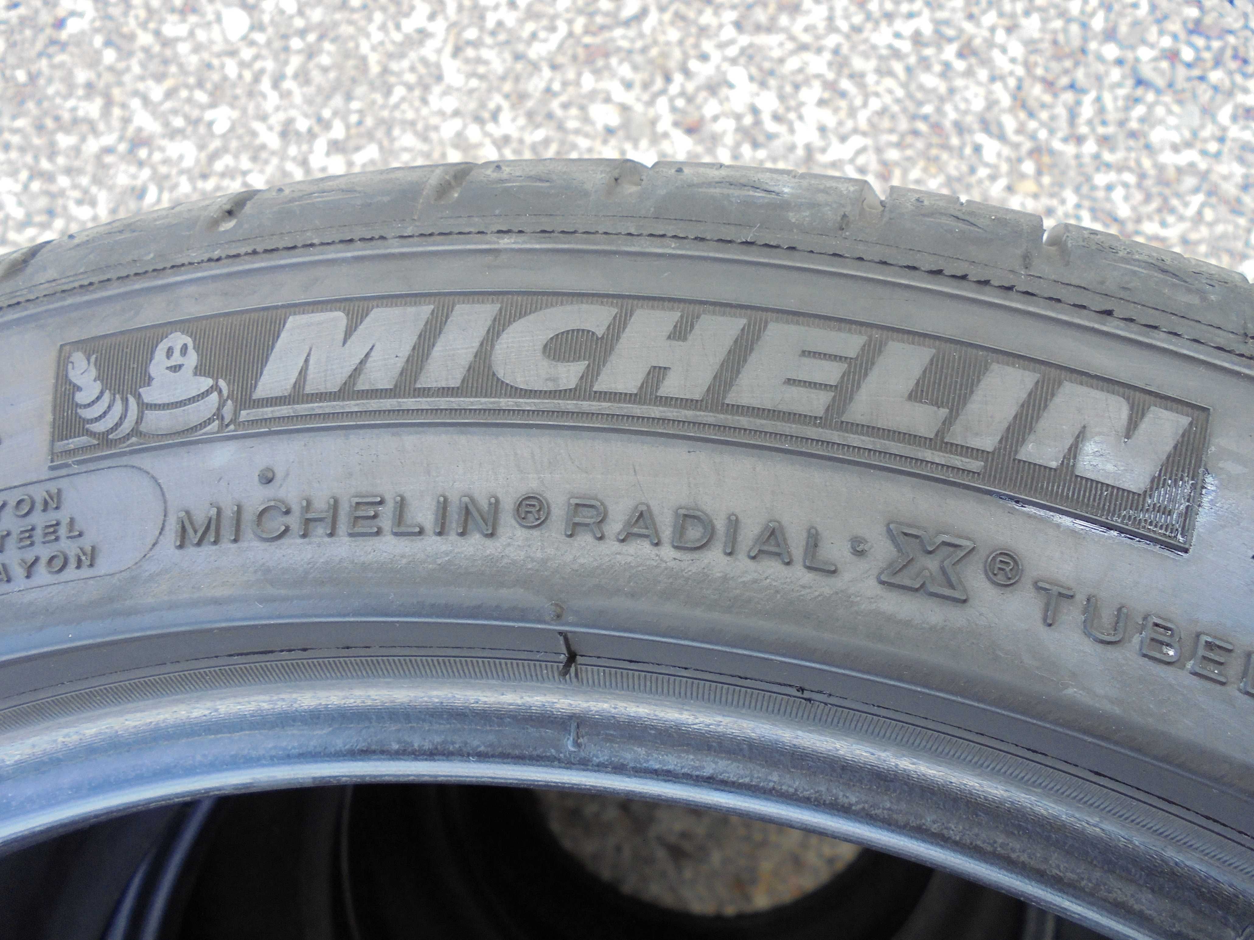 4  X  225/45 R17 Michelin M+S /  RUN FLAT /