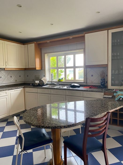 Quarto mobilado para arrendamento em Braga/Despesas incluidas