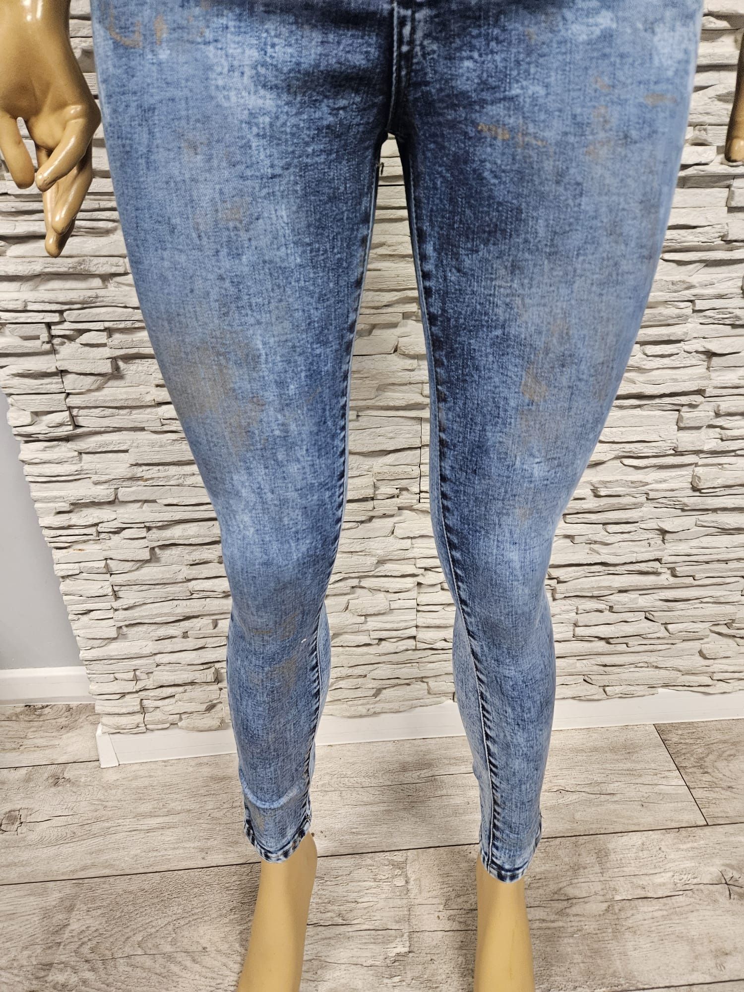 Jeansy z połyskiem Queen Hearts rozm L spodnie jeansowe damskie