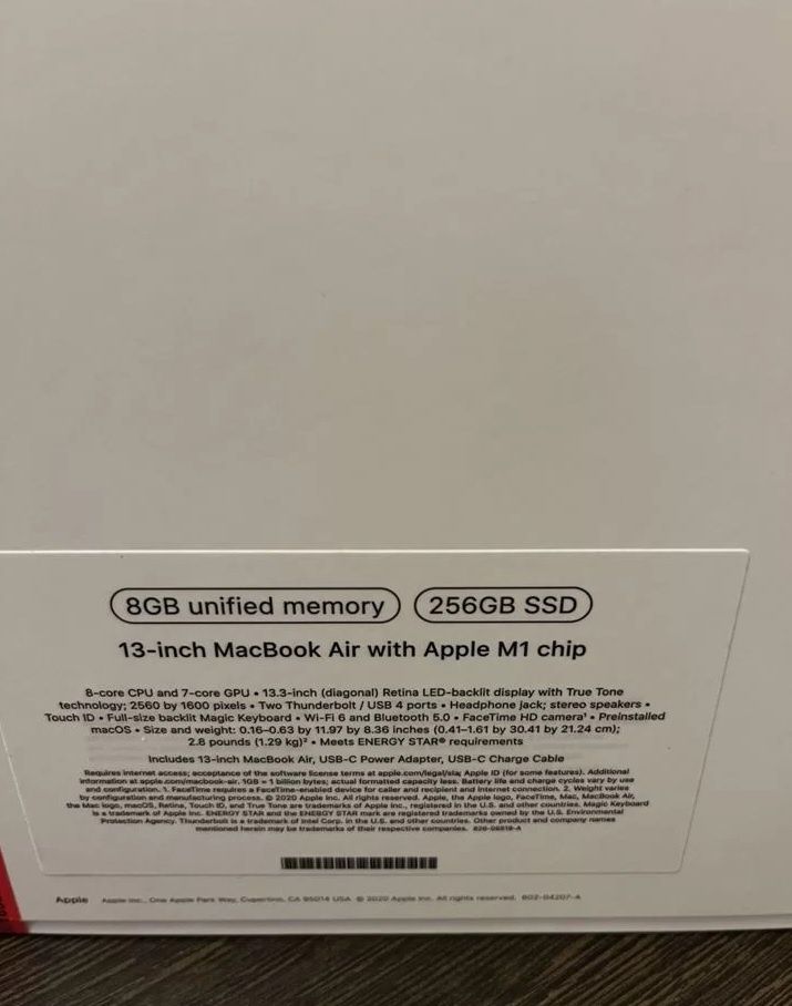 Ноутбук Apple MacBook Air 13" M1/8Gb/256Gb Silver,Русская раскладка.