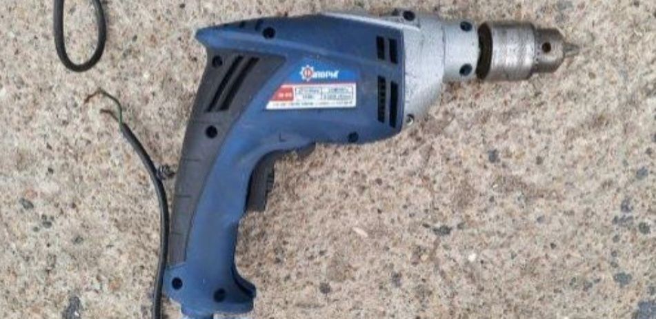 Дрель ударная б/у