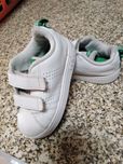 Sapatilhas Adidas brancas, para menino