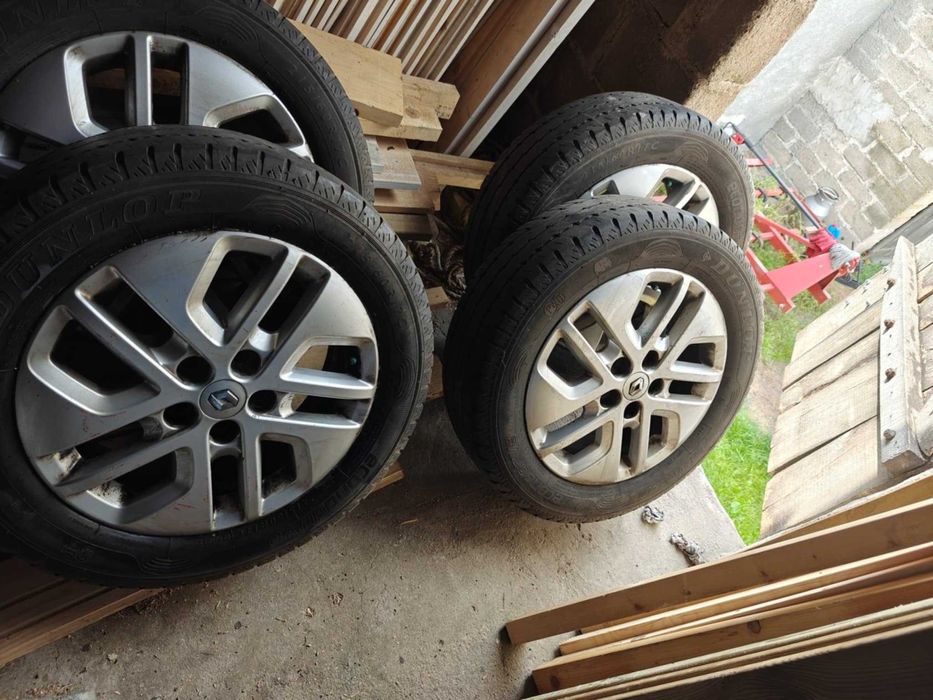 Felgi aluminiowe 17 z oponami typu C renault Trafic 3