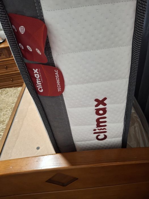 Cama solteiro + colchao + mesa cabeceira