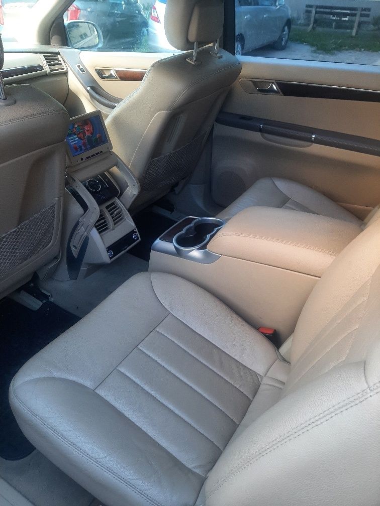 Mercedes R klasa 4 Matic 6 osób