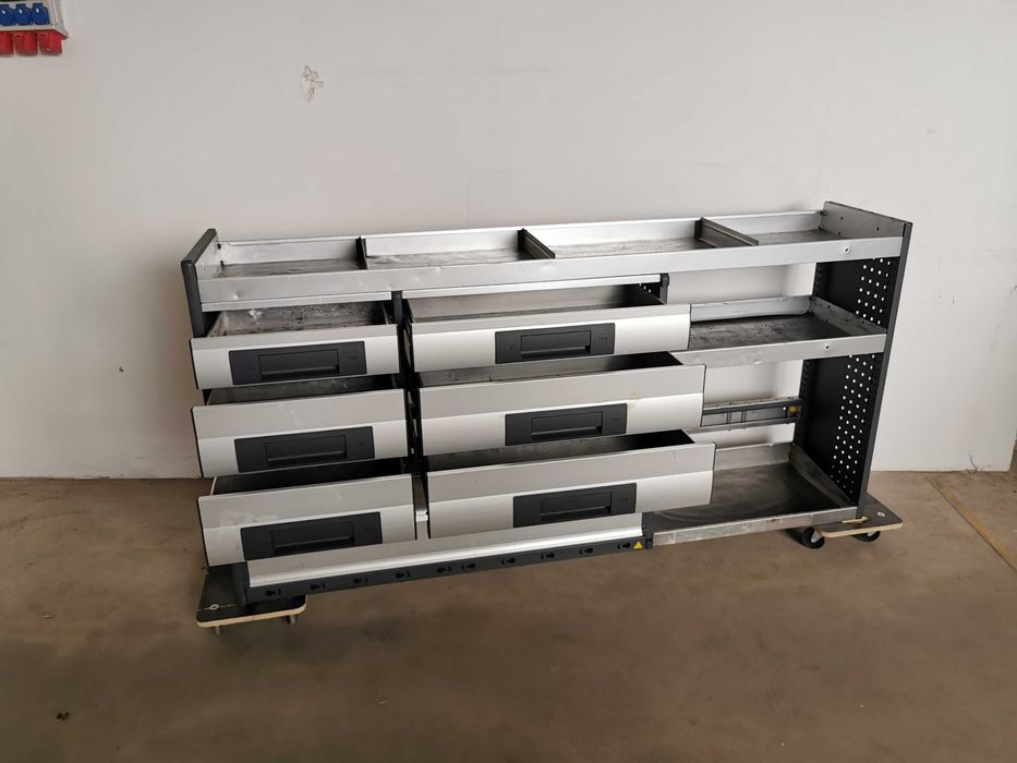 Zabudowa serwisowa warsztatowa regał samochodowy serwis BOTT SZUFLADY