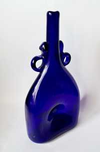 Kobaltowy wazon butla szkło kolorowe PRL Vintage