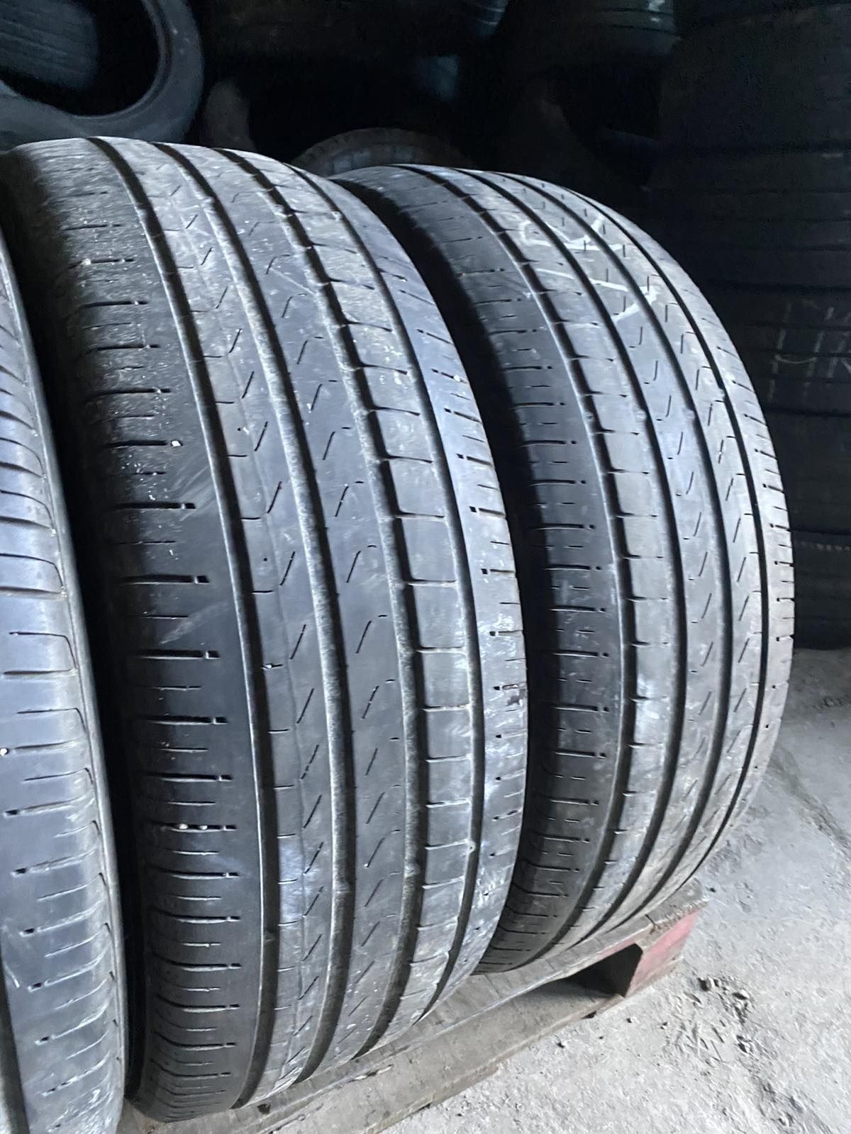 235.65.17 Pirelli 4шт лето БУ склад шины резина из Европы 65 R17