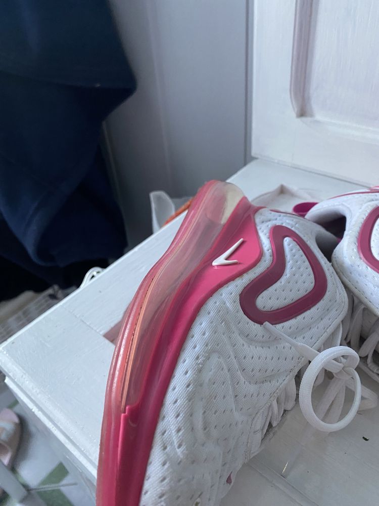 Nike Airmax 720 buty sportowe