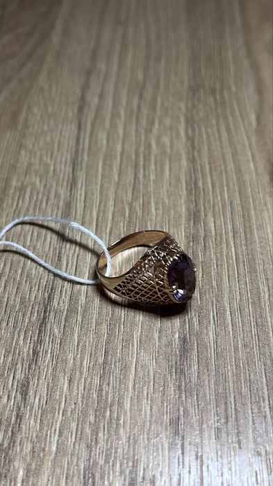 Золота каблучка 585 проби.