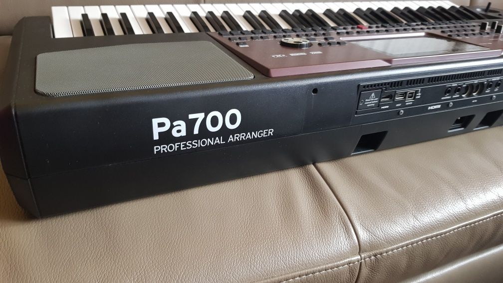 Korg pa700 z gwarancją