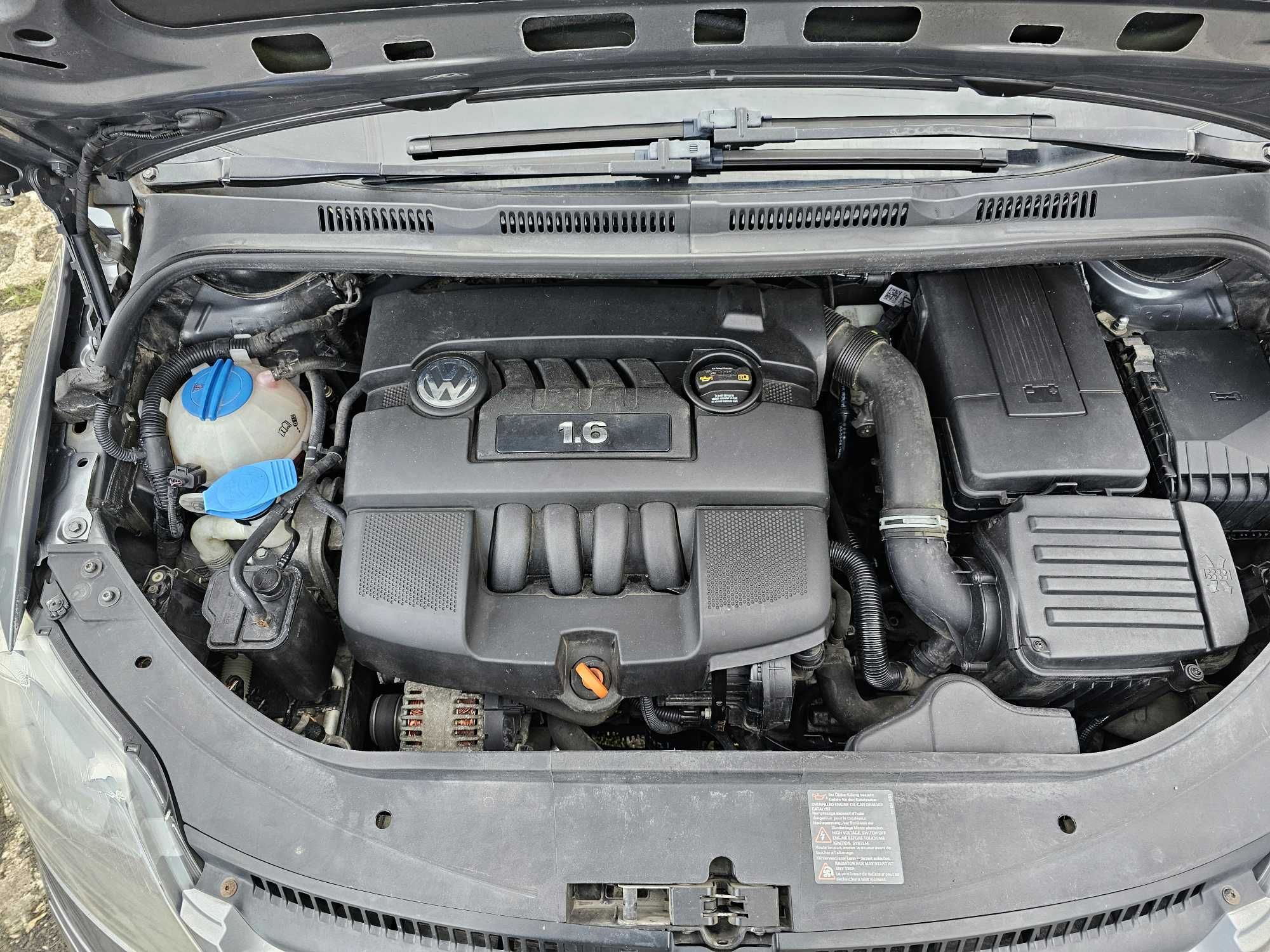 VW Golf 5 V PLUS + GORAL 2006 rok 1,6 MPI 5 d 203300 km ZAREJESTROWANY