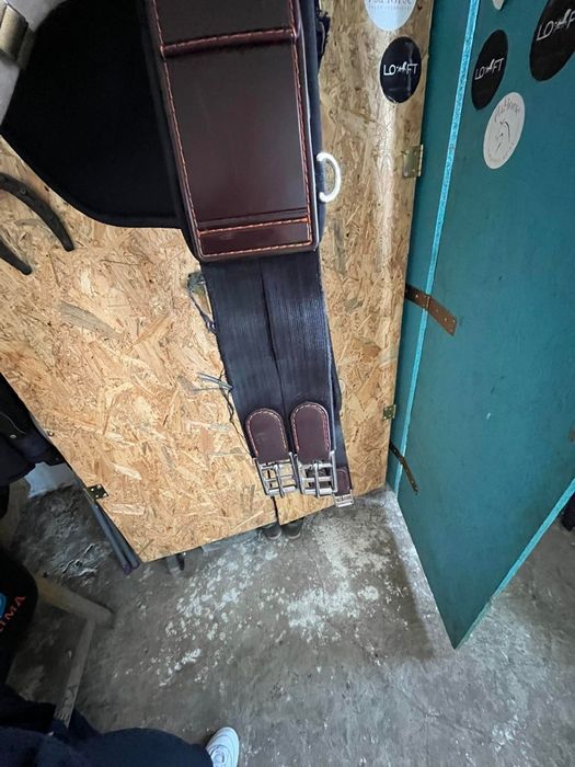 Popręg brązowy equick 135 cm