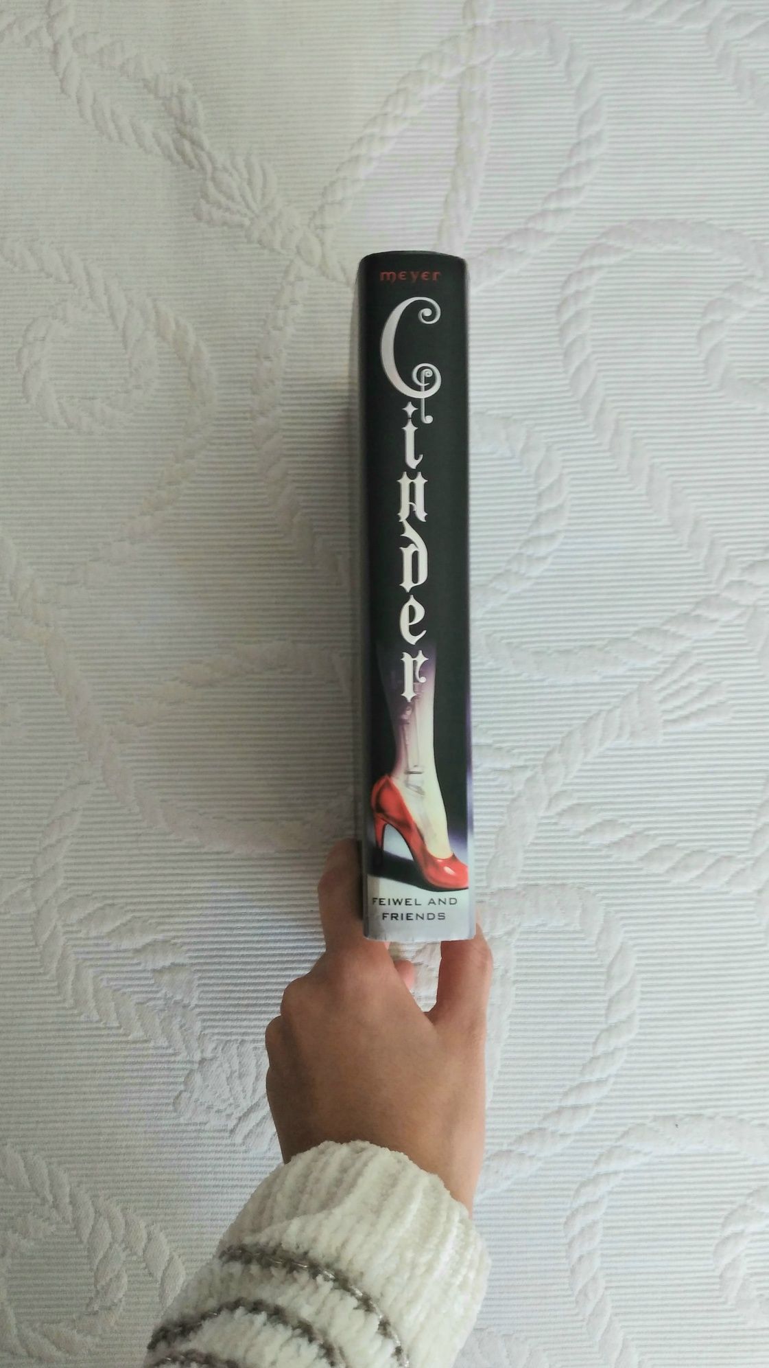 Cinder de Marissa Meyer [Hardcover]