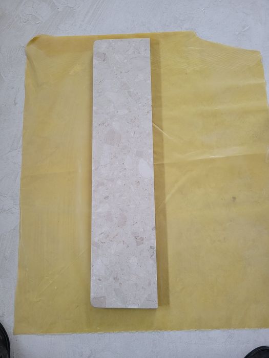 Parapety wewnętrzne z marmuru