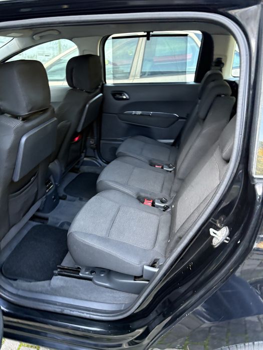 Pegeout 5008 1.6 hdi 7 lugares