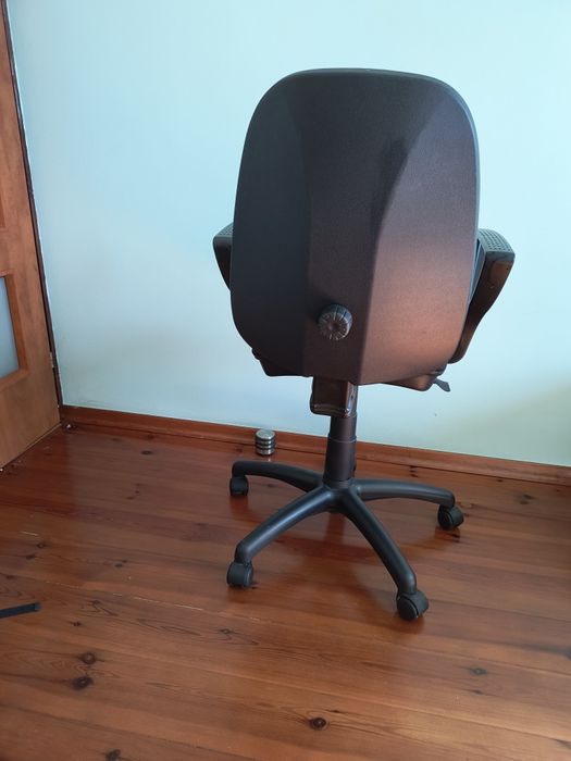 Fotel biurowy dla dziewczynki