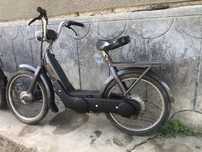 Piaggio продається