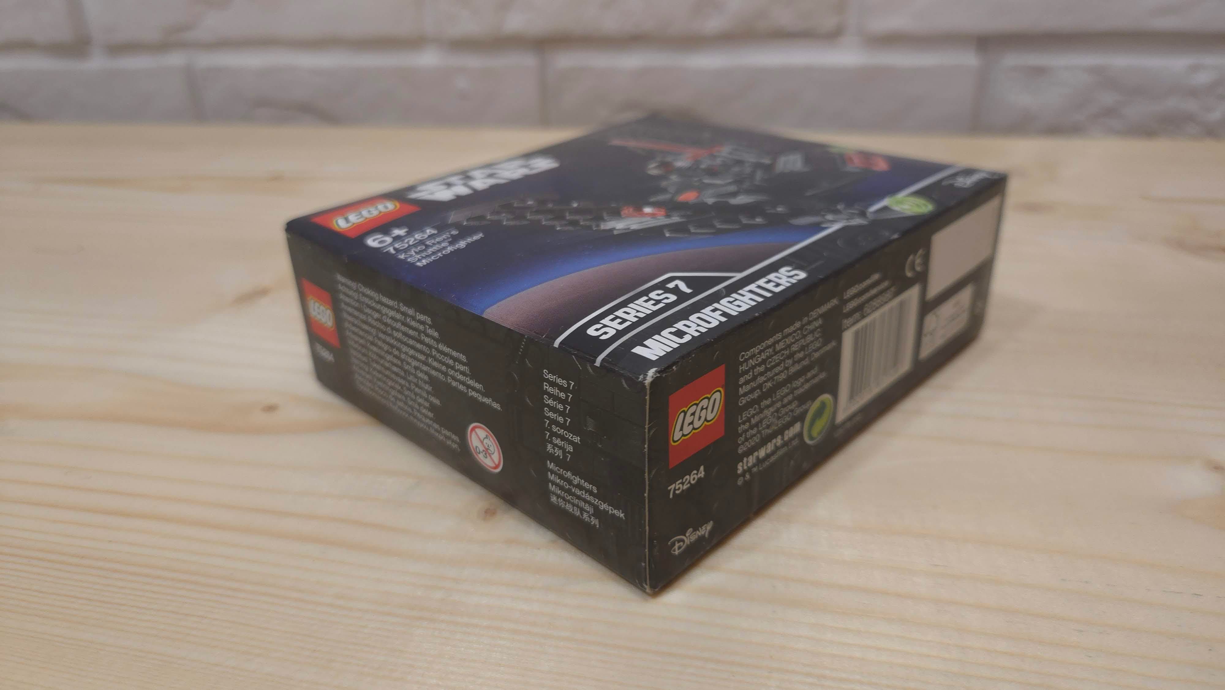 LEGO 75264 – Kylo Ren’s Shuttle Microfighter