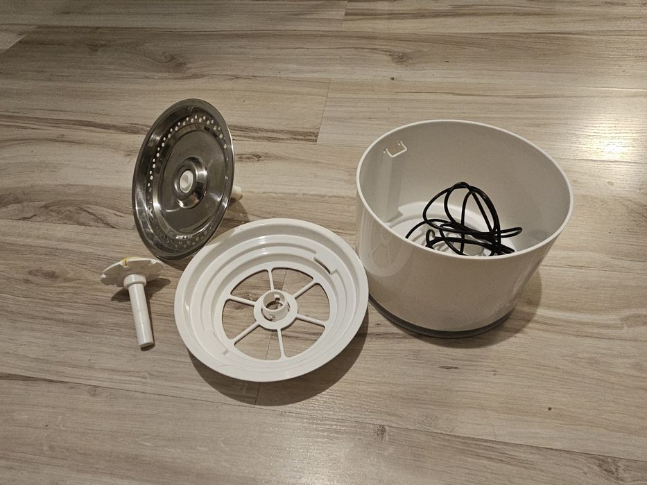 Fontanna dla kotów niebieski LED kwiatek