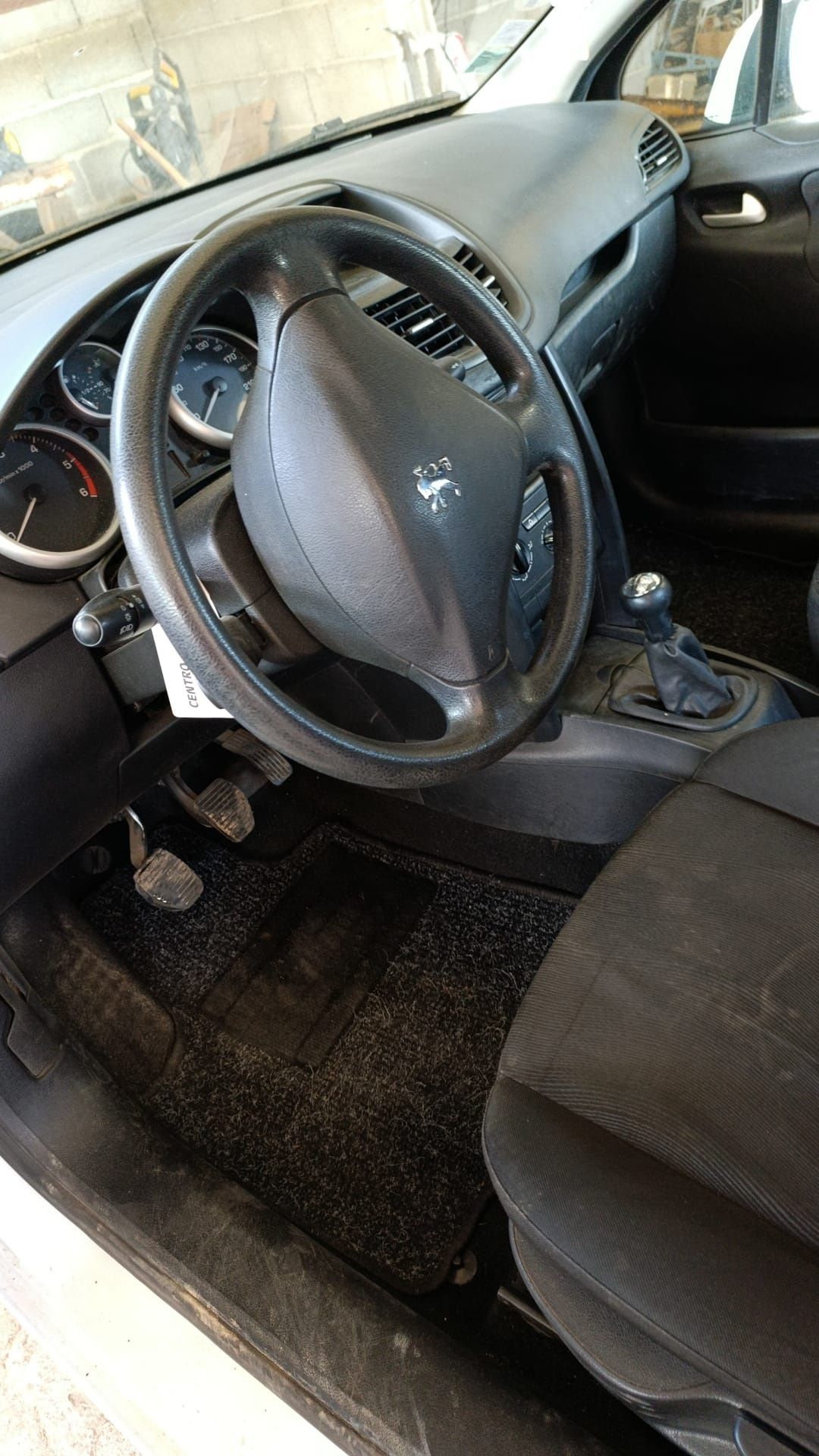 Peugeot 207   1.4HDI 5 lugares