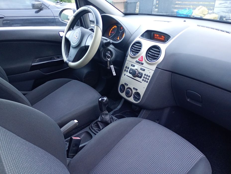 Opel Corsa*D*2009r benzyna import Niemcy zamiana