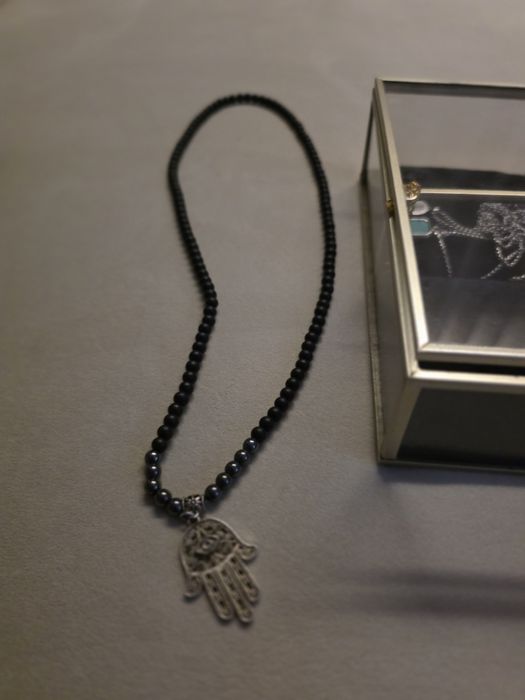 Guarda jóias novo com material