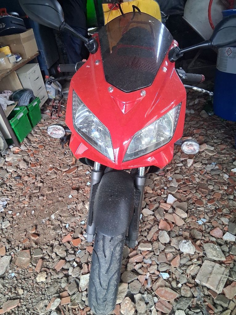 Moto 125 kymco quannon