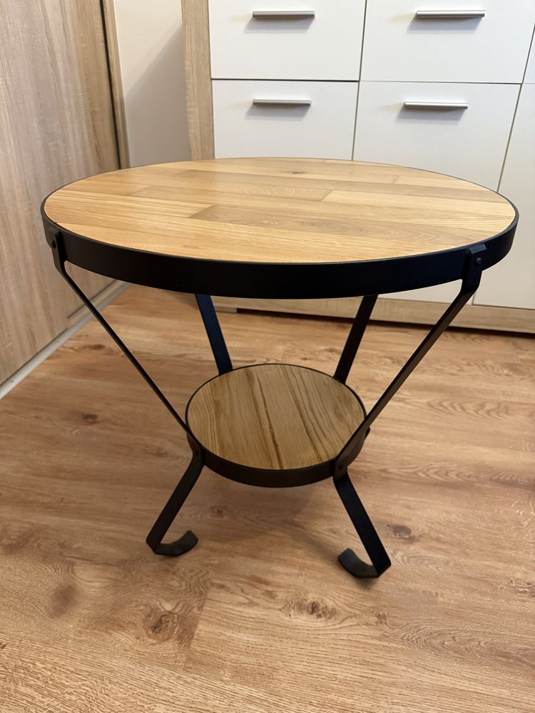 Stolik kawowy w stylu loft