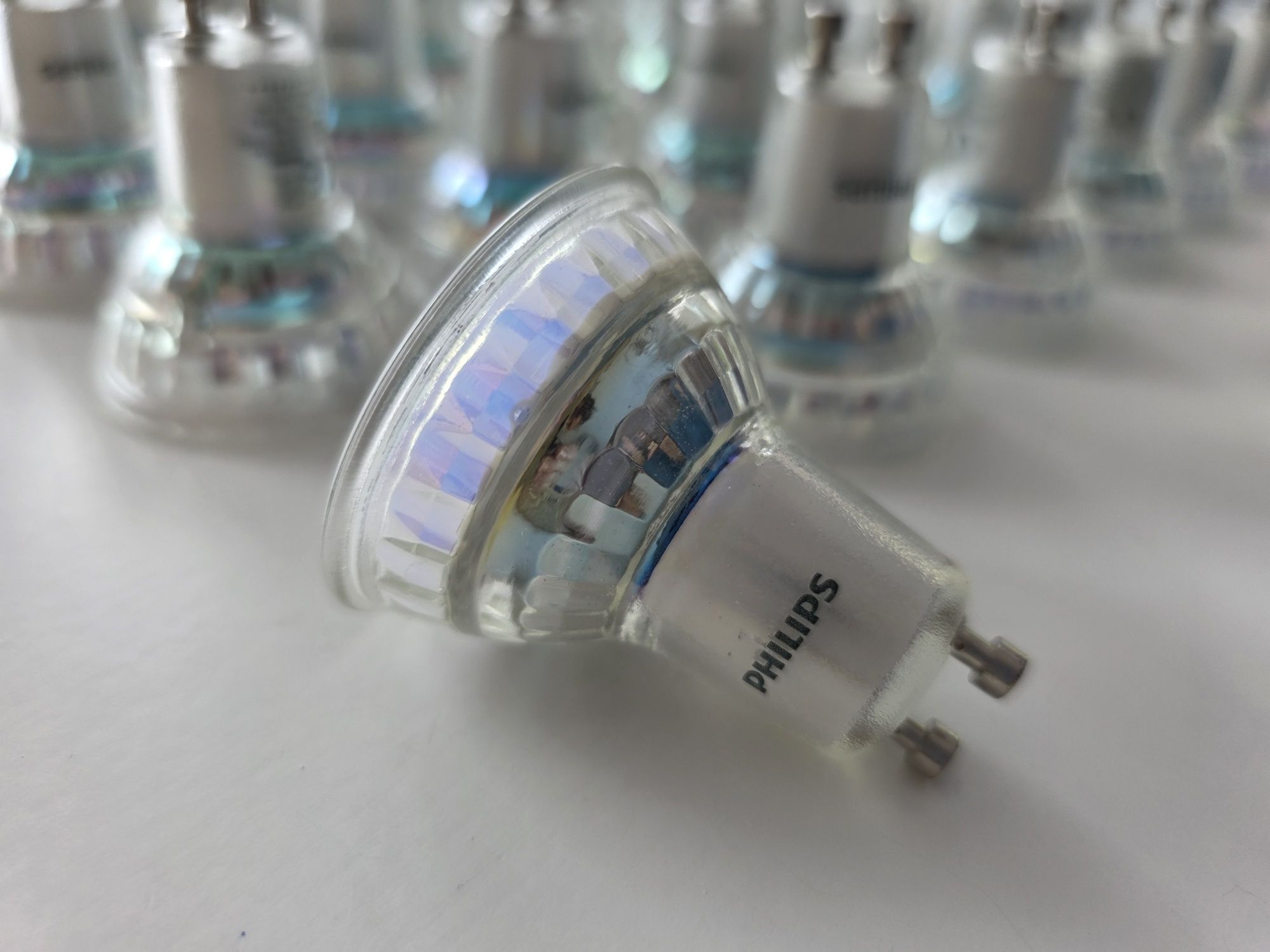 Żarówki Phillips GU10 4.5w 4000k 440lm - 39mA LED za 50% ceny - 60szt