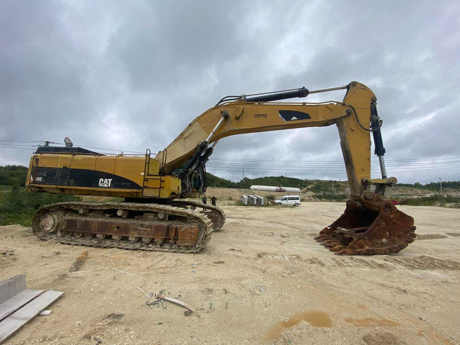 Продам екскаватор CATERPILLAR 385С