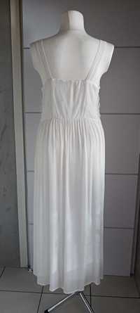 Biała sukienka z koronką