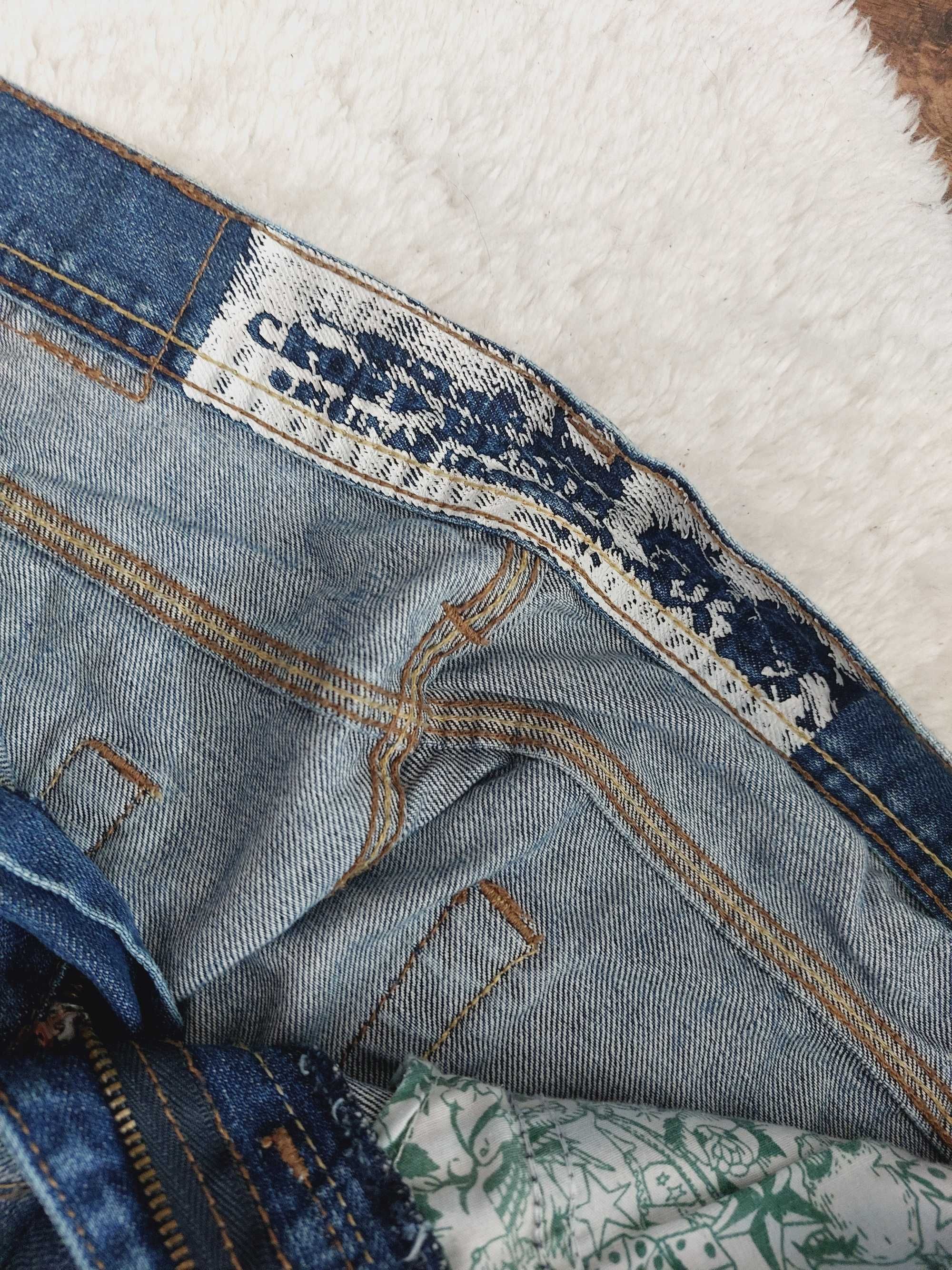 jeansy męskie m przetarcia cropp prosta nogawka loose fit