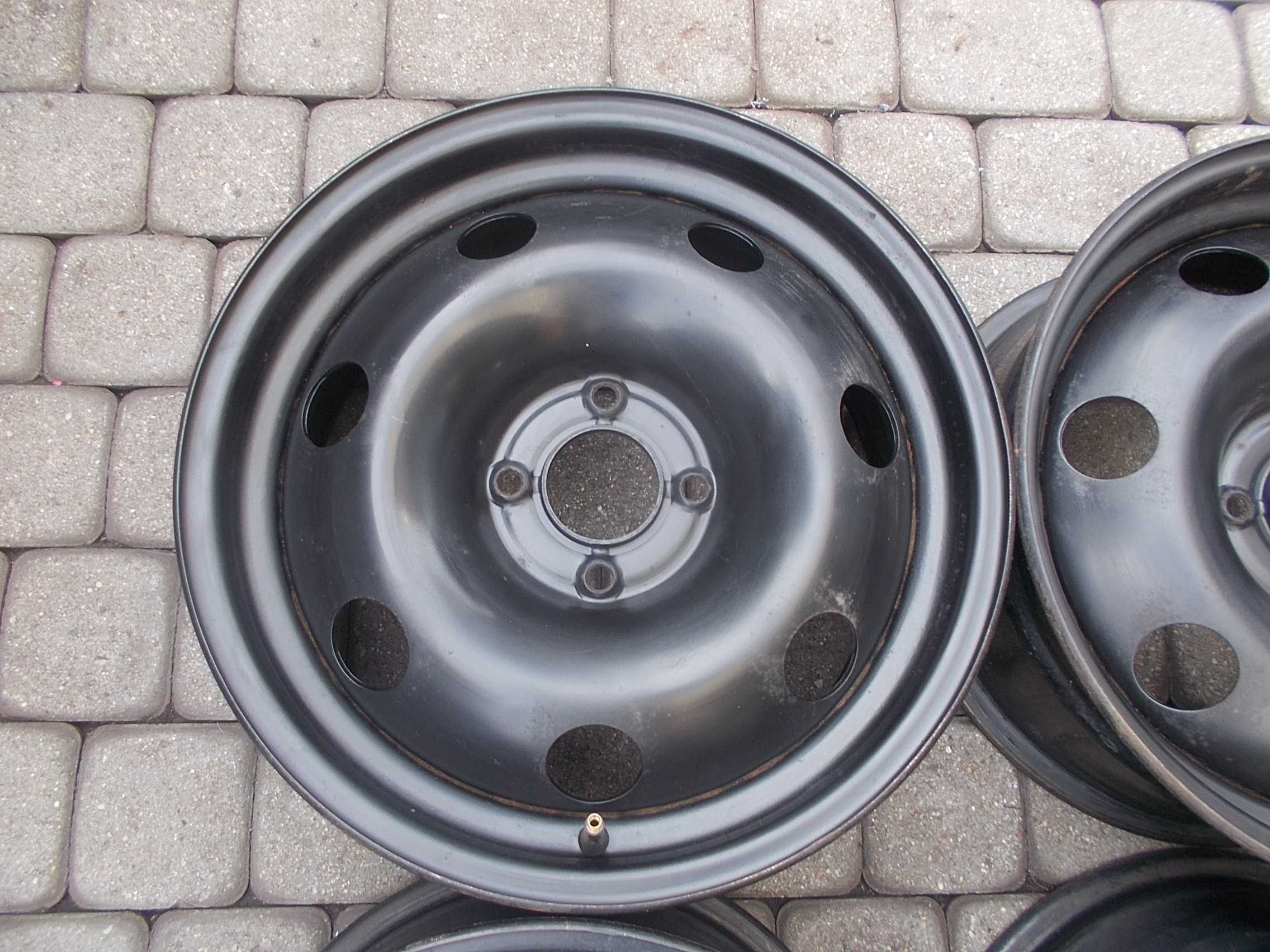 Felgi Stalowe PEUGEOT 5008 . 3008 CITROEN DS4 C4 4x108 7Jx16H2 ET29