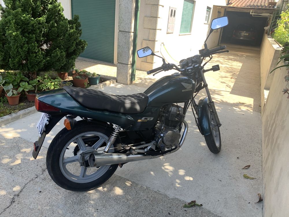 Honda CB 250 estimada