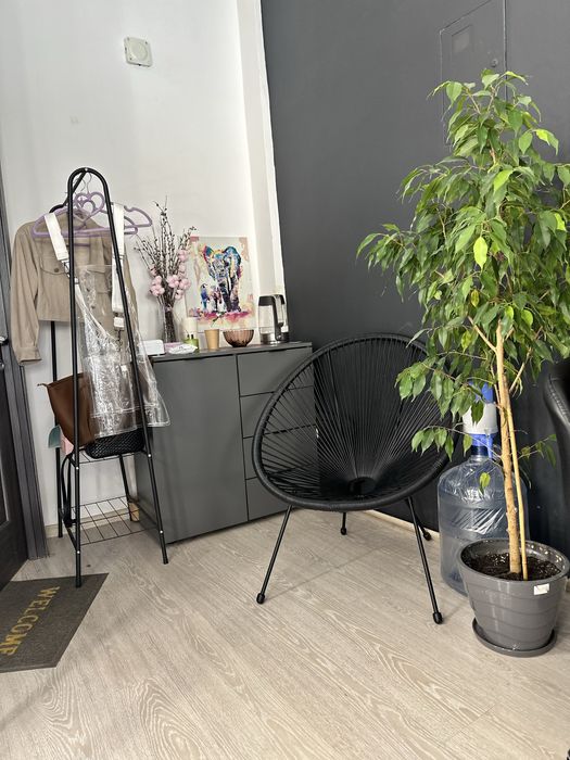 Аренда кушетки центр+слул бровиста бесплатно!