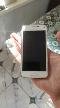 Телефон Samsung  Galaxy S5 mini