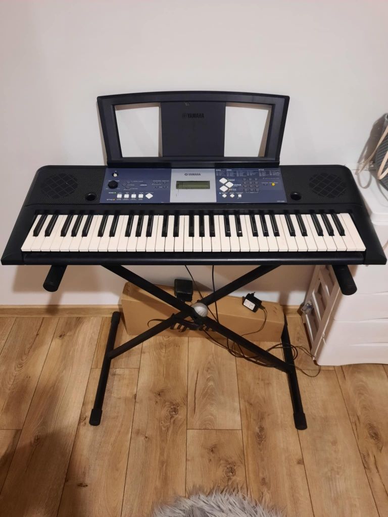 Keyboard Yamaha+stojak+pulpit
