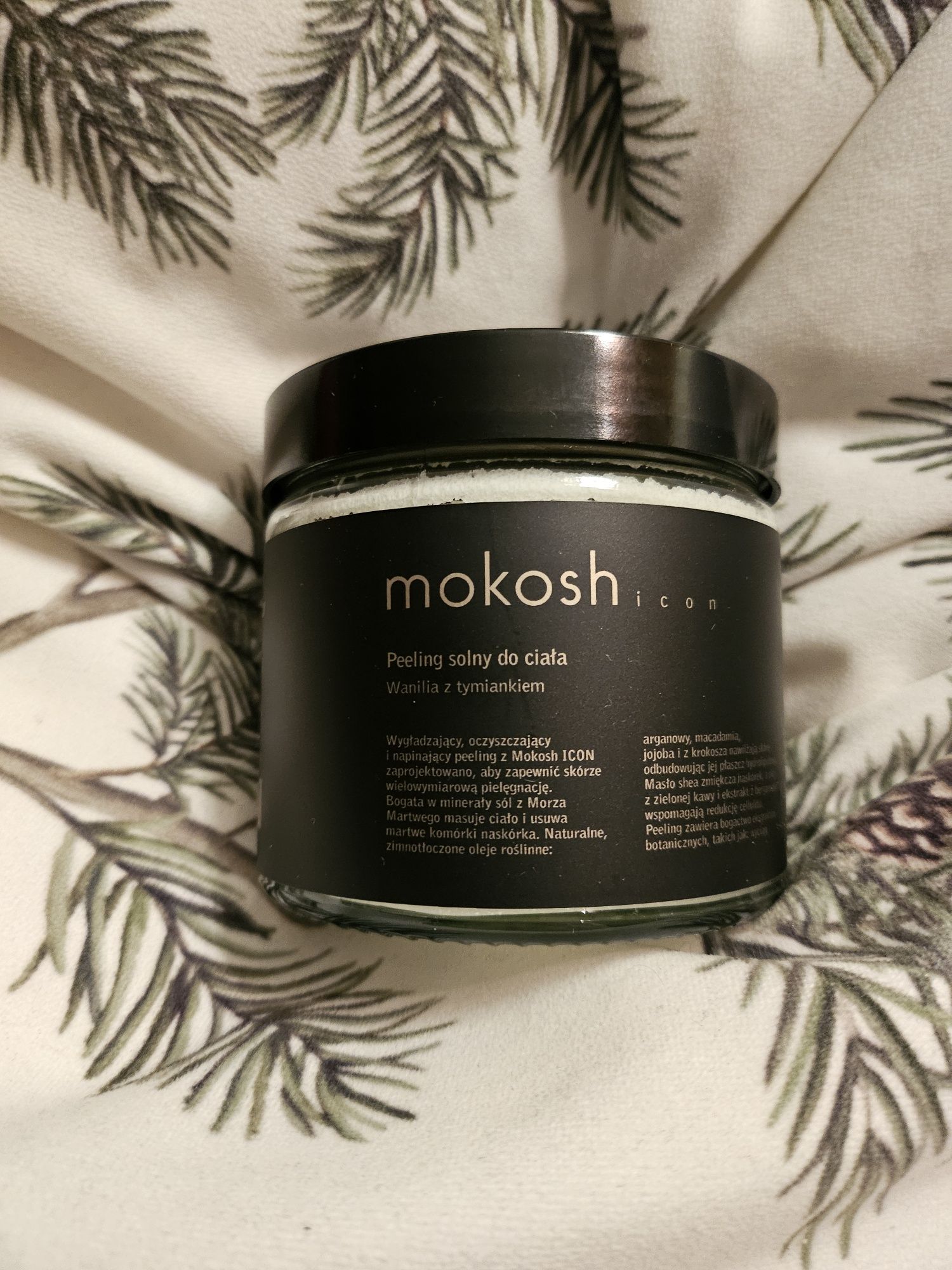 Mokosh peeling solny do ciała wanilia z tymiankiem. 
Pojemność 300 g.