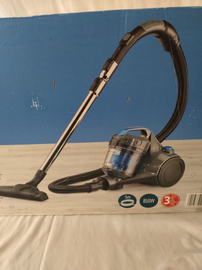 Bezworkowy odkurzacz podłogowy 850W SilverCrest