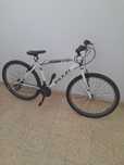 Vende se bicicleta