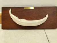 Quadro madeira e barco cerâmica 30 cm x 12 cm