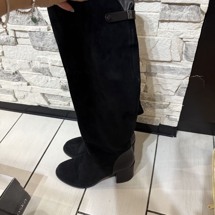 Продам сапоги натуральний замш